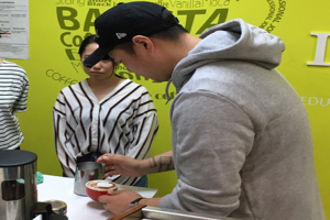 オーストラリア メルボルン INUS バリスタ_コピー_コピー