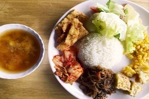 フィリピン バギオ BECI 昼食