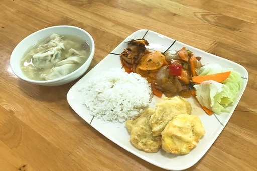 フィリピン セブ島留学 English Fella ランチ 4 名古屋 岐阜