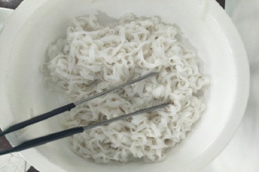 フィリピン セブ島留学 English Fella 朝食 ヌードル 3 名古屋 岐阜 留学エージェント