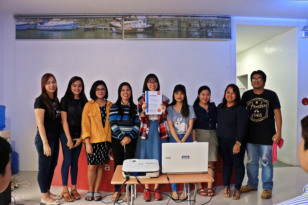 フィリピン留学 スービック留学 Keystone Academy 写真 卒業式 1 名古屋