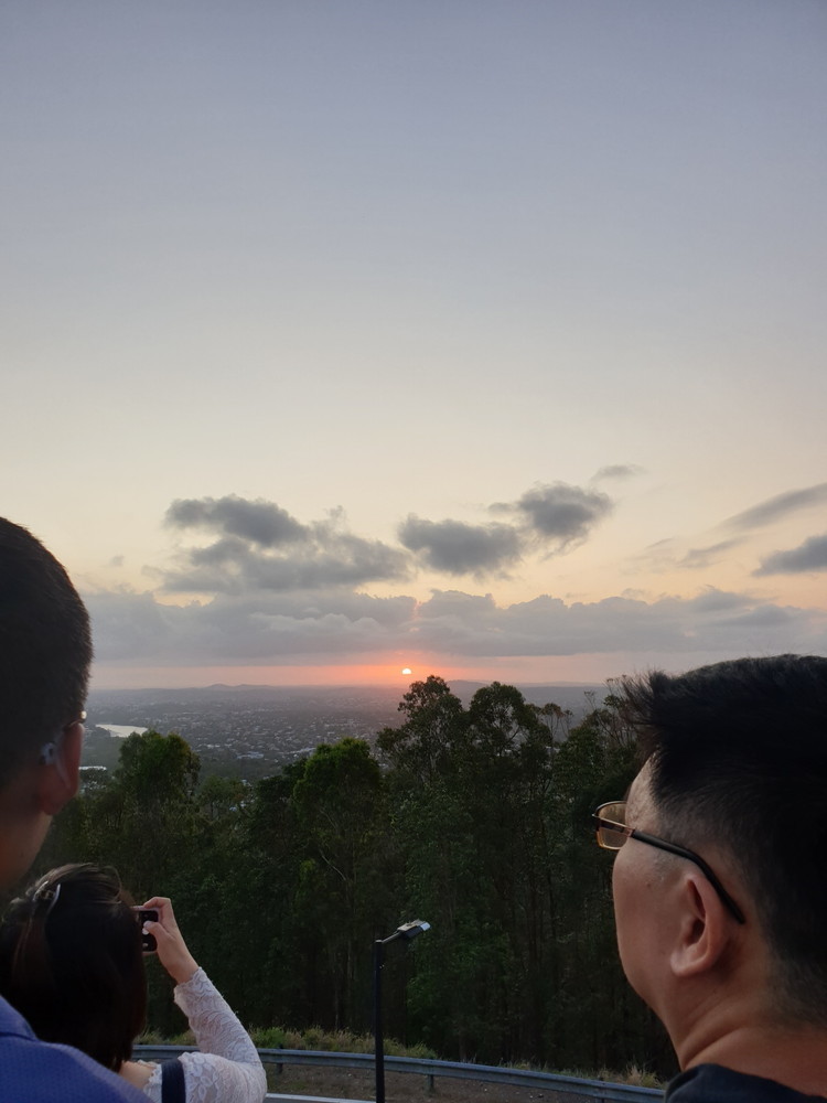 オーストラリア留学・ワーキングホリデー ブリスベン ゴールドコースト Browns 初日の出写真 名古屋